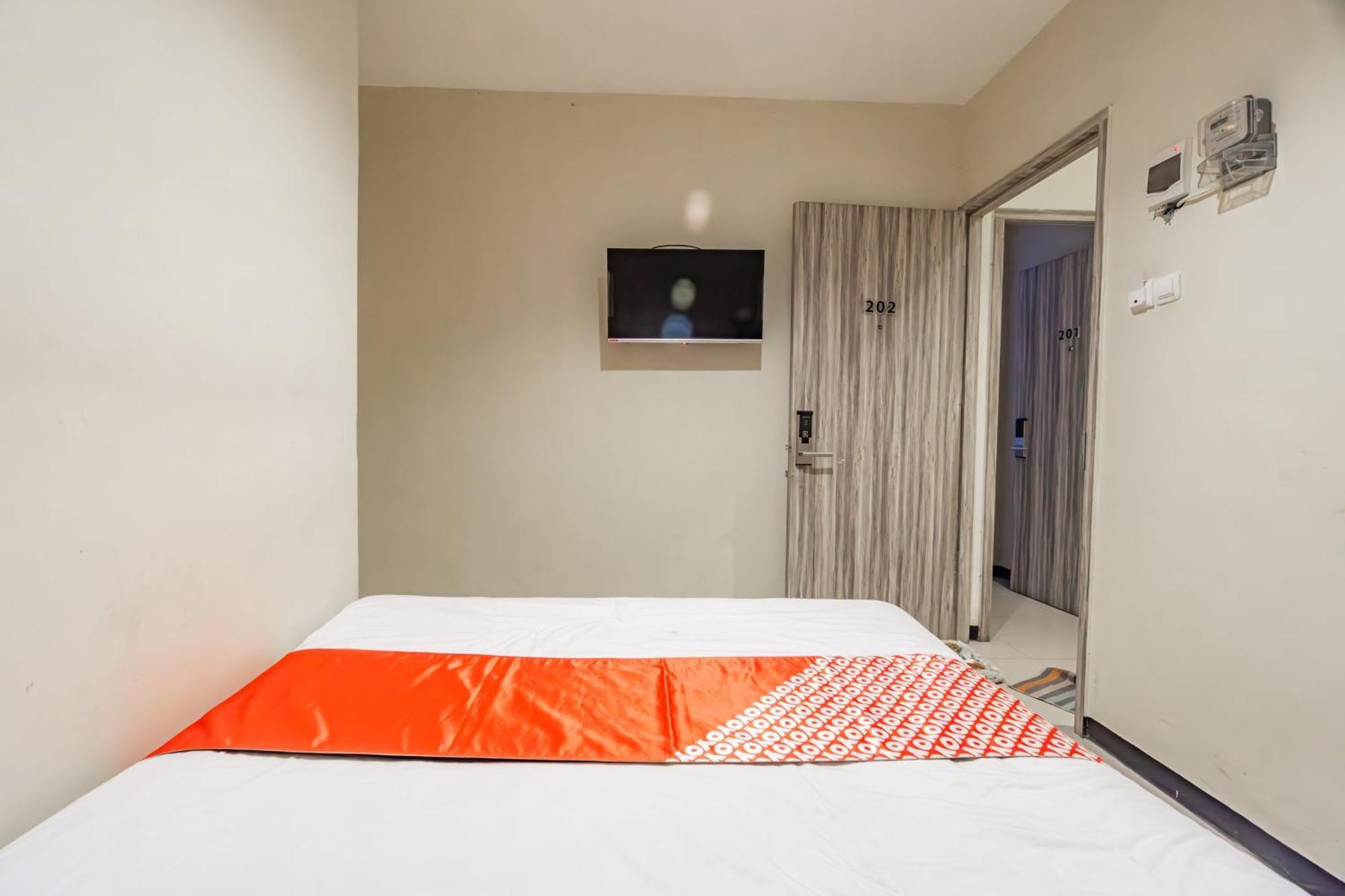 Ace Business Hotel Galaxy Surabaia Exterior foto