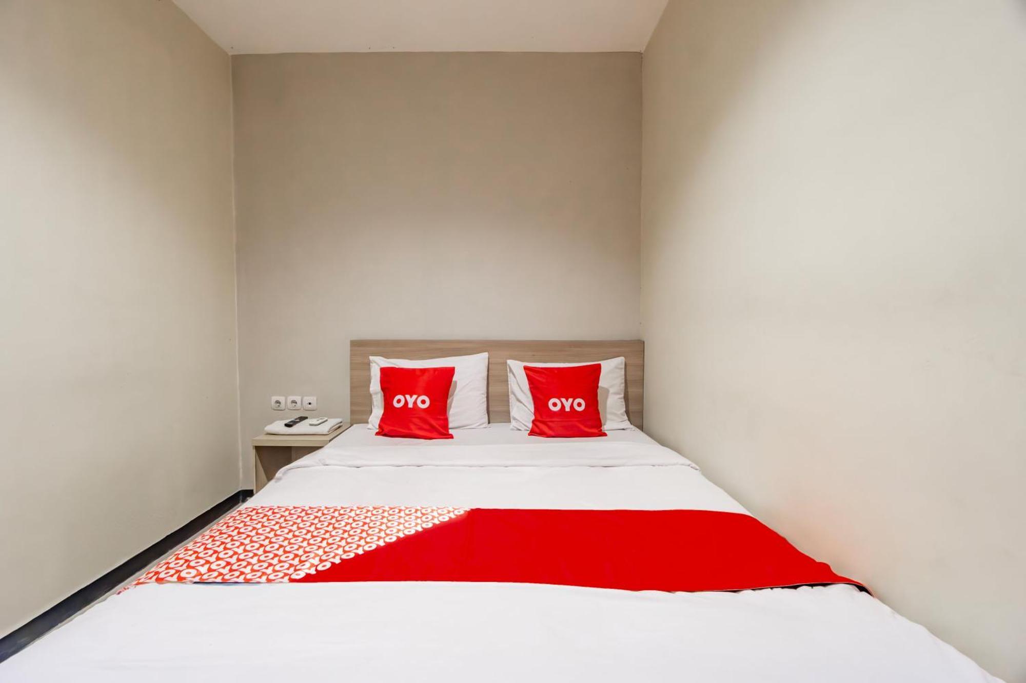 Ace Business Hotel Galaxy Surabaia Exterior foto