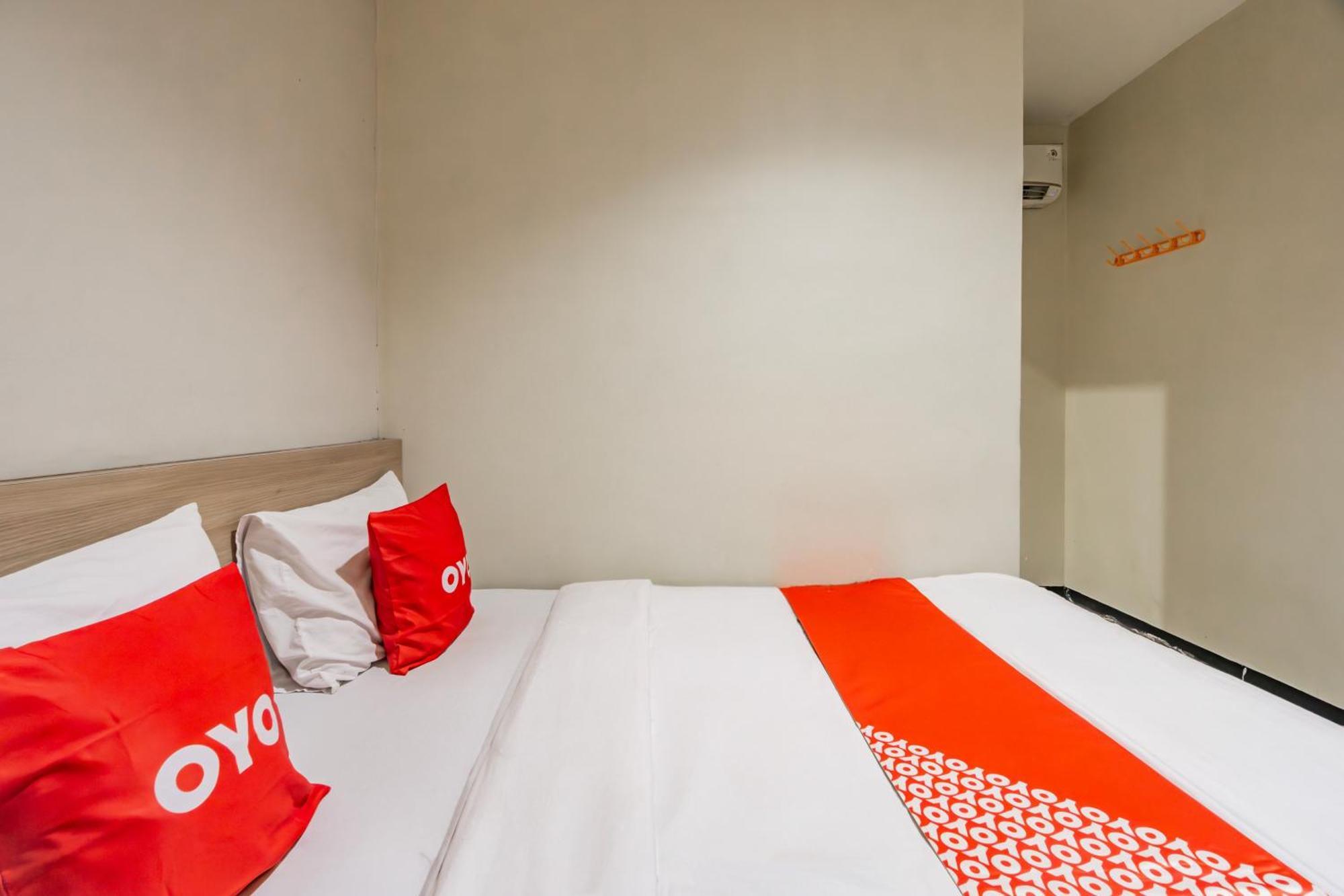 Ace Business Hotel Galaxy Surabaia Exterior foto